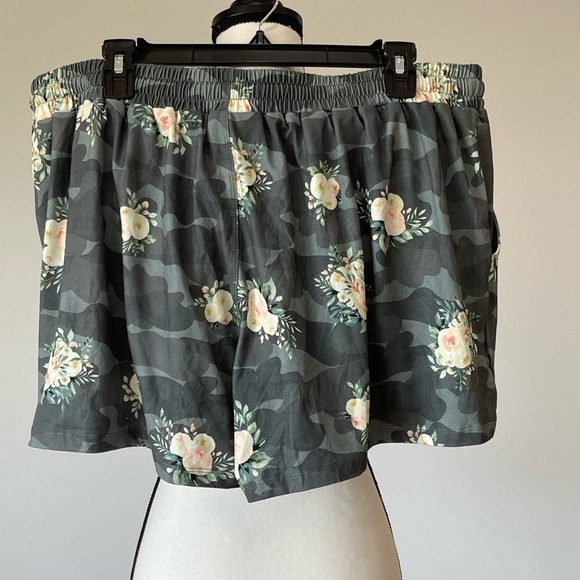 Cheekys size XXX shorts with drawstring and elastic waist - Picture 12 of 12